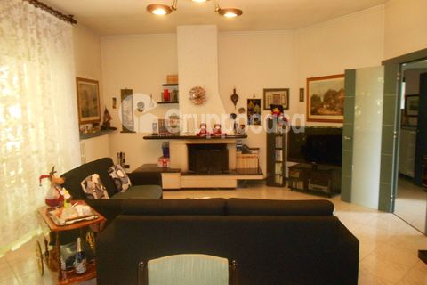 Villa i Corbetta, Milan, Corbetta - € 720.000 | Ref: Porzione di villa bifamiliare Via Picasso n. 7 - foto 4
