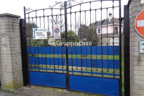 Helårsgrund i Casorezzo, Milan, Casorezzo - € 100.000 | Ref: Casorezzo via stoppani - foto 10