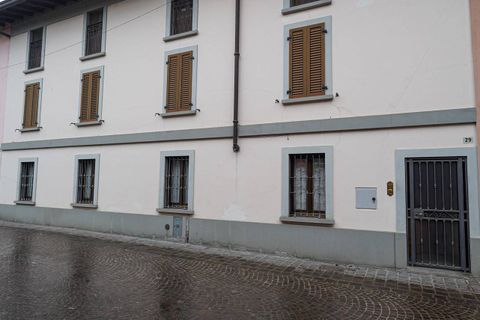Villa i Spirano, Bergamo, Spirano - € 160 000 | Ref: OM-32 - foto 2
