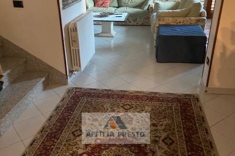 Villa a Vinci, Florence, Vinci - € 450.000 | Ref: AV1282 - foto 2