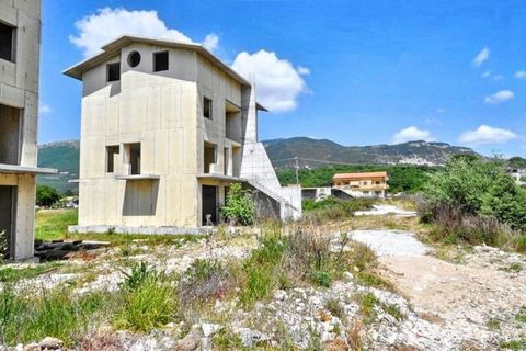 Terra a Isernia, Isernia, Isernia - € 151.243 | Ref: 12942 - foto 19