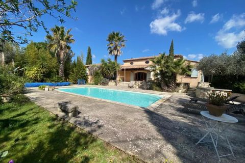 Landejendom i Arles, Bouches-du-Rhone, Arles - € 839.000 | Ref: 0579 - foto 1