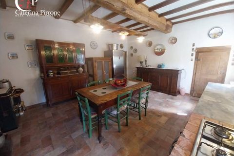 Villa i Rufina, Florence, Rufina - € 150.000 | Ref: GA212 - foto 1