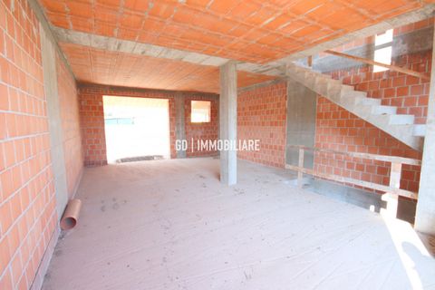 Rækkehus i Montebelluna, Treviso, Montebelluna - € 169.000 | Ref: H121-10 - foto 9