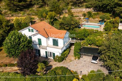 Villa in Imperia, Imperia, Imperia - € 750.000 | Ref: 6V83 - foto 1
