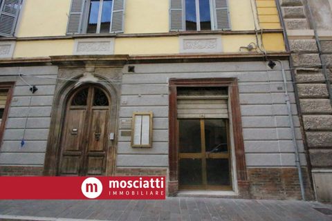Erhvervsejendom i Matelica, Macerata, Matelica - € 20.000 | Ref: 13/1-V - foto 2