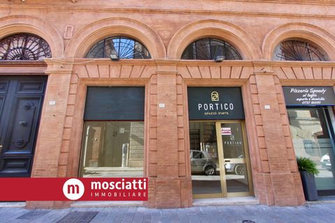 L'establiment comercial a Matelica, Macerata, Matelica - € 500/mes | Ref: 4044 - foto 2