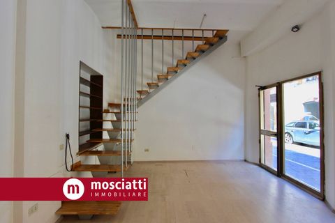 L'establiment comercial a Matelica, Macerata, Matelica - € 500/mes | Ref: 4044 - foto 3
