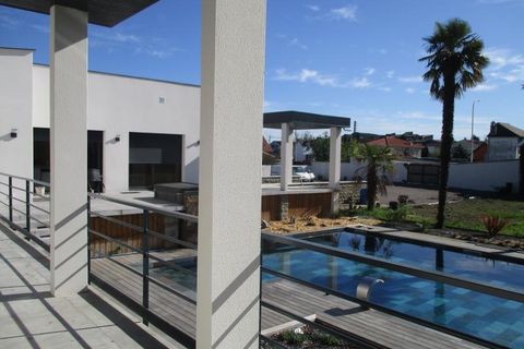 Villa a Tarbes, Hautes-Pyrenees, Tarbes - € 672.000 | Ref: 83860 - foto 4