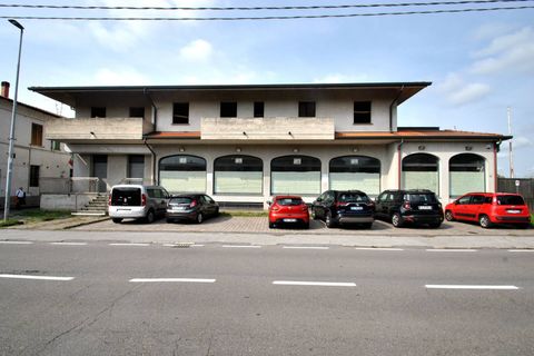 Erhvervsejendom i Vimercate, Monza and Brianza, Vimercate - € 1.900.000 | Ref: 2386 - foto 2