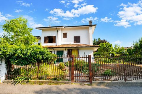 Villa Vimercate, Monza and Brianza, Vimercate - € 595.000 | Ref: 2409 - photo 1