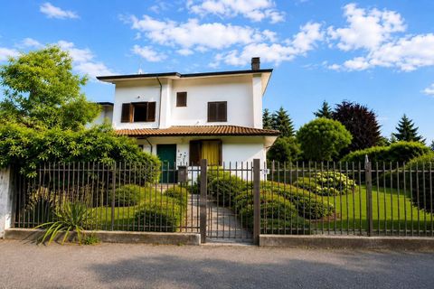 Villa Vimercate, Monza and Brianza, Vimercate - € 595.000 | Ref: 2409 - photo 2