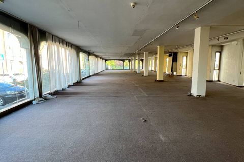 L'establiment comercial a Buscate, Milan, Buscate - € 4.500/mes | Ref: 21058 - foto 12