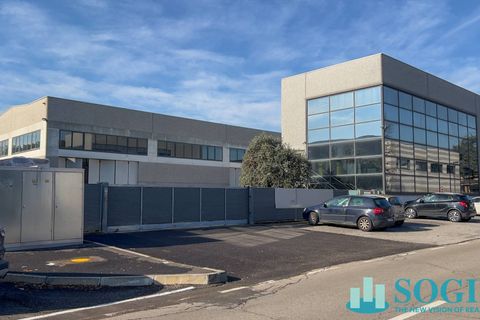 Erhvervsejendom i Varedo, Monza and Brianza, Varedo - € 2.900.000 | Ref: 26313 - foto 1