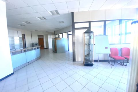 Erhvervsejendom i Cesena, Forli-Cesena, Cesena - € 170.000 | Ref: R489 - foto 3
