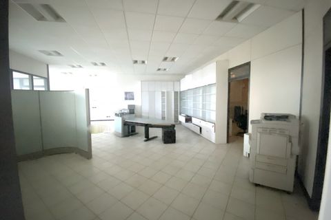 Erhvervsejendom i Cesena, Forli-Cesena, Cesena - € 170.000 | Ref: R489 - foto 4