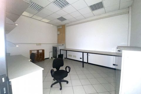 Erhvervsejendom i Cesena, Forli-Cesena, Cesena - € 170.000 | Ref: R489 - foto 8