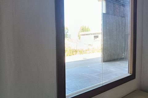 L'establiment comercial a Terni, Terni, Terni - € 550/mes | Ref: 48 - foto 13