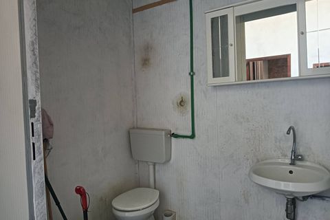 L'establiment comercial a Terni, Terni, Terni - € 550/mes | Ref: 48 - foto 16