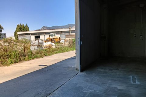 L'establiment comercial a Terni, Terni, Terni - € 550/mes | Ref: 48 - foto 17