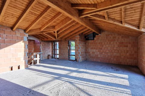 Villa a Gavirate, Varese, Gavirate - € 375.000 | Ref: VA/2811 - foto 17