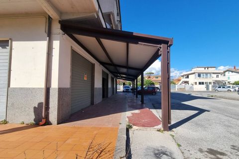 L'establiment comercial a Ardea, Rome, Ardea - € 1.200/mes | Ref: 1001-92 - foto 3