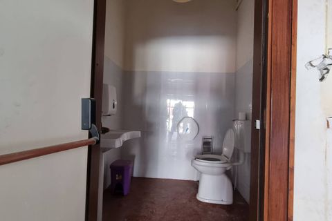 L'establiment comercial a Ardea, Rome, Ardea - € 1.200/mes | Ref: 1001-92 - foto 9