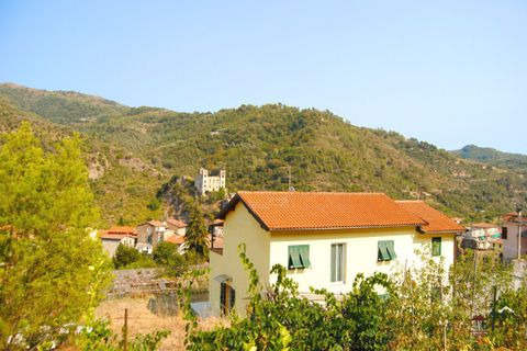 Villa i Dolceacqua, Imperia, Dolceacqua - € 900.000 | Ref: v10257 - foto 1