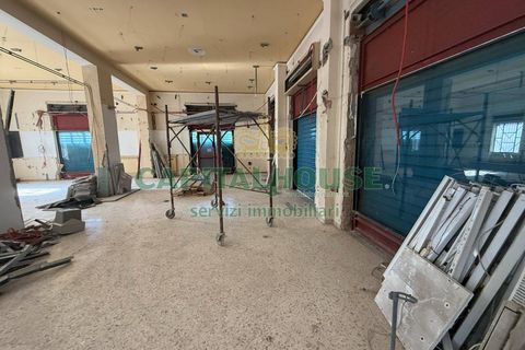 L'establiment comercial a Roccapiemonte, Salerno, Roccapiemonte - € 2.000/mes | Ref: 137 - foto 2