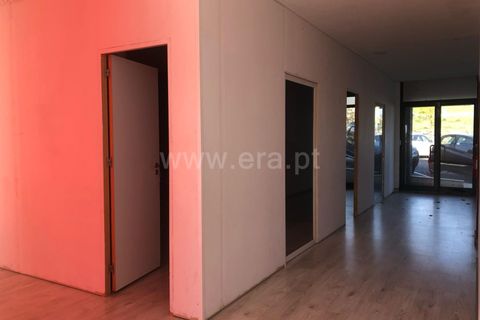 L'establiment comercial a Guarda, Guarda, Guarda - € 550/mes | Ref: 046250121 - foto 5