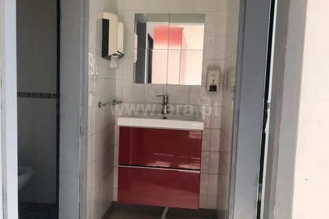 L'establiment comercial a Guarda, Guarda, Guarda - € 550/mes | Ref: 046250121 - foto 9