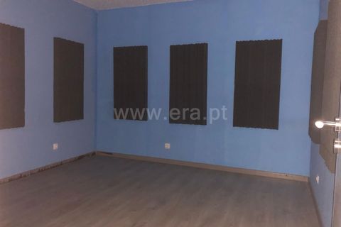 L'establiment comercial a Guarda, Guarda, Guarda - € 550/mes | Ref: 046250121 - foto 11