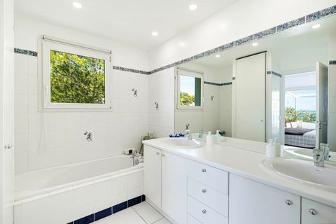 Villa a Marseille, Bouches-du-Rhone, Marseille - € 3.150.000 | Ref: HH-15100210 - foto 24