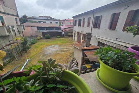 Villa i Stra, Venice, Stra - € 375.000 | Ref: Vst0005 - foto 2