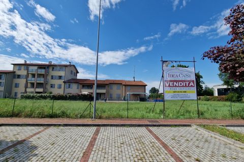 Helårsgrund i Carpi, Modena, Carpi - € 261.000 | Ref: L 29A - foto 1