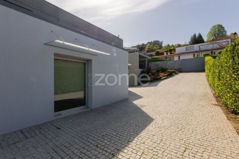 Villa i Guimaraes, Braga, Guimaraes - € 960.000 | Ref: ZMPT576393 - foto 29