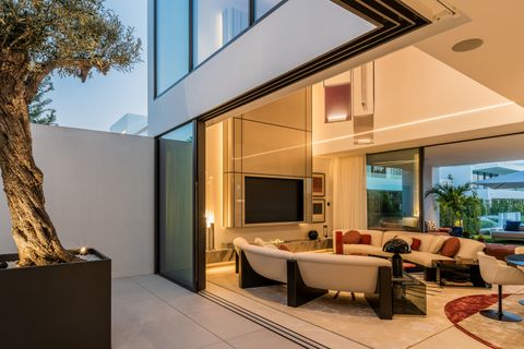 Villa in Marbella, Malaga, Marbella - € 7.900.000 | Ref: V12-9 - foto 9