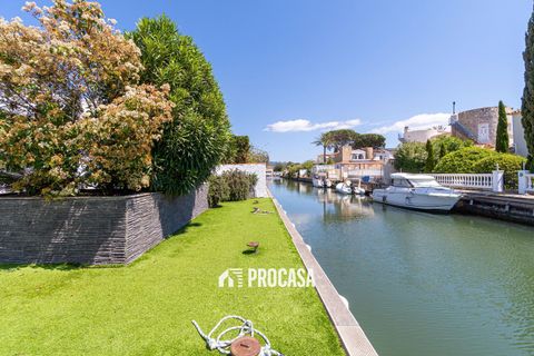 Villa i Empuriabrava, Gerona, Empuriabrava - € 889.000 | Ref: 3704 - foto 2