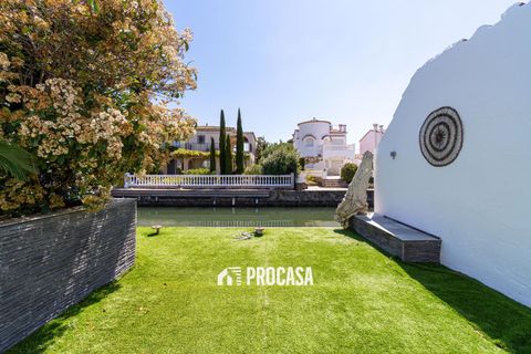 Villa i Empuriabrava, Gerona, Empuriabrava - € 889.000 | Ref: 3704 - foto 10