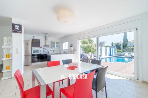 Villa i Empuriabrava, Gerona, Empuriabrava - € 889.000 | Ref: 3704 - foto 14