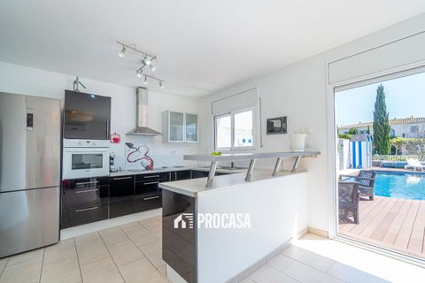 Villa i Empuriabrava, Gerona, Empuriabrava - € 889.000 | Ref: 3704 - foto 15