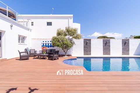 Villa i Empuriabrava, Gerona, Empuriabrava - € 849 000 | Ref: 3704 - foto 48