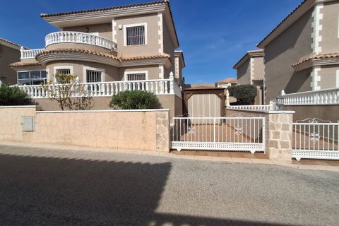 Villa a Torrevieja, Alicante, Torrevieja - € 269.950 | Ref: ks4788 - foto 2