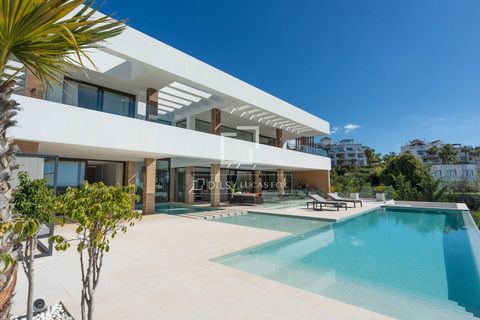 Villa a Benahavis, Malaga, Benahavis - € 4.995.000 | Ref: EST59216 - foto 30