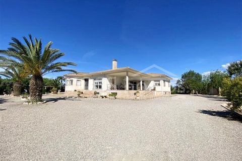 Villa i Huercal-Overa, Almeria, Huercal-Overa - € 1.000.000 | Ref: VH2553 - foto 1