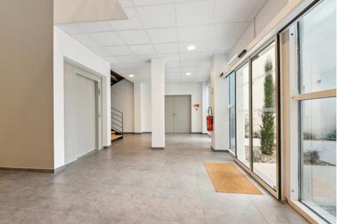 Erhvervsejendom i Bron, Rhone, Bron - € 1.504.817 | Ref: 690049833 - foto 5