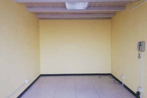 Erhvervsejendom i Moncalieri, Turin, Moncalieri - € 79.000 | Ref: 37401009-magazzinoviaquintinosella - foto 5
