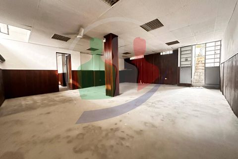 Erhvervsejendom i Moncalieri, Turin, Moncalieri - € 46.700 | Ref: 37401037- Semiinterrato in vendita a Moncalieri - foto 2
