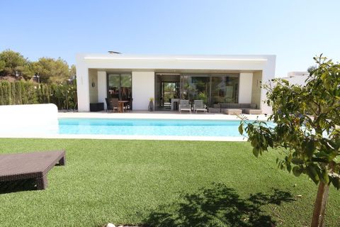Villa a Orihuela, Alicante, Orihuela - € 880.000 | Ref: AM-01852/8919 - foto 3
