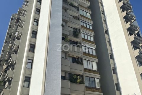Lejlighed i Amadora, Lisbon, Amadora - € 750.000 | Ref: ZMPT575376 - foto 6